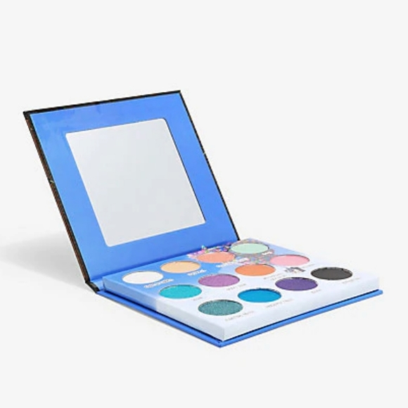 New Disney Up Eyeshadow Pallete - Picture 2 of 3